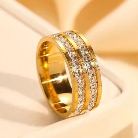 3/$35 Gold Plated Stainless Steel Double Row Rhinestone Band Fashion Ring - Picture 4 of 4